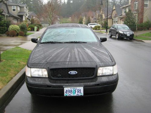 2004 ford crown victoria police interceptor sedan 4-door 4.6l