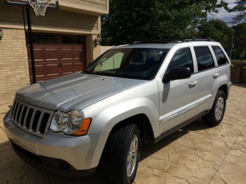 2010 jeep grand cherokee laredo sport utility 4-door 3.7l