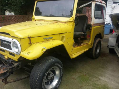 1976 toyota landcruiser fj40 needs resoration complete solid no reserve!!!!!