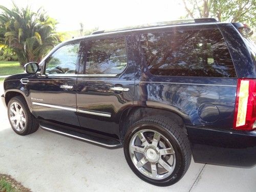 2007 cadillac escalade perfect condition only 52,000 miles