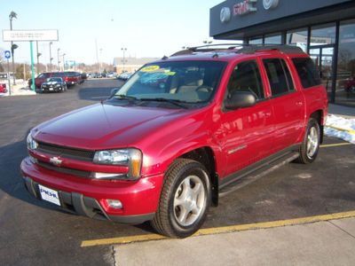 3rd row seat xm 3.73 posi sun one owner low miles navigation extra clean red awd