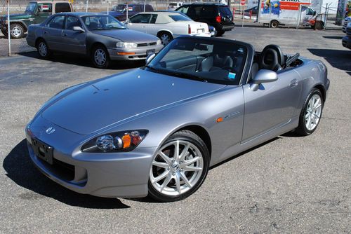 2005 honda s2000 base convertible 2-door 2.2l