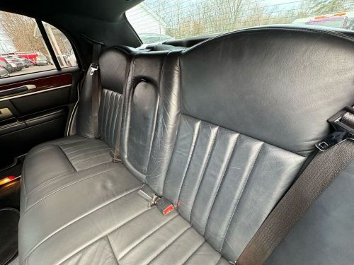 2005 Lincoln Town Car Executive 4dr Sedan w/ Limousine Builder Package, US $5,494.00, image 8