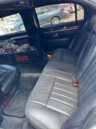 2005 Lincoln Town Car Executive 4dr Sedan w/ Limousine Builder Package, US $5,494.00, image 9