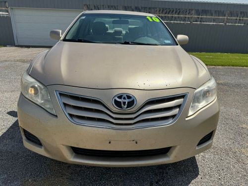 2010 toyota camry le