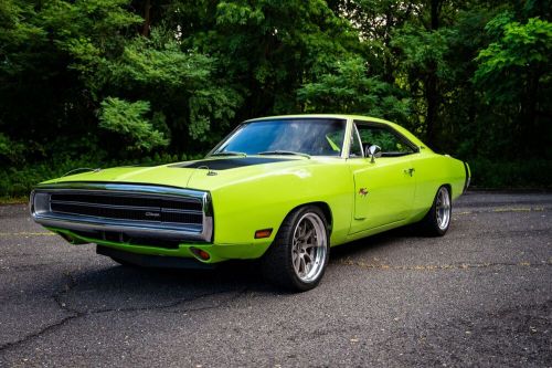 Dodge Charger R/T 392 HEMI Powered V8 Pro-Touring Restomod