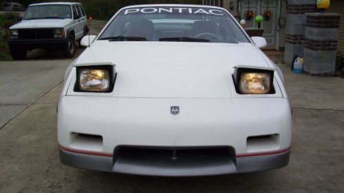 1984 pontiac fiero indy fiero pace car edition