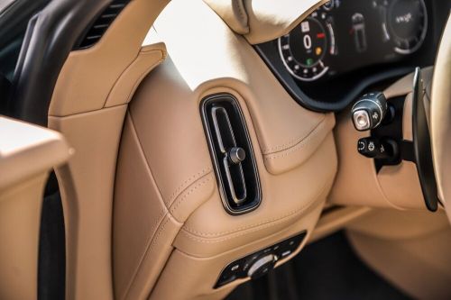 2024 Aston Martin DBX 707 AWD, US $204,800.00, image 5