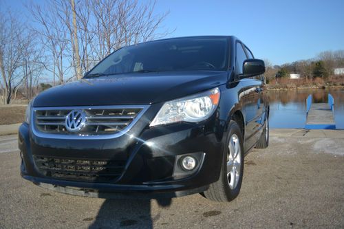 2010 volkswagen routan sel premium van/navigation/sync/camera/leather/sport