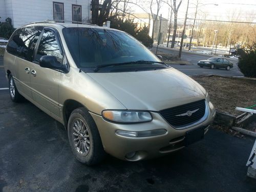 1999 chrysler town &amp; country limited