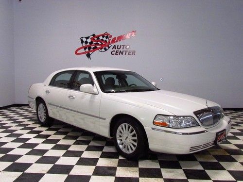 2003 lincoln town car executive