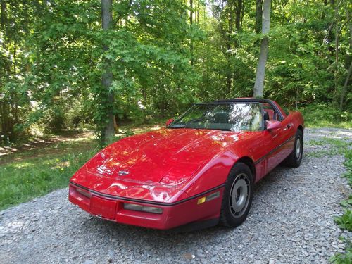 1984 red chevrolet corvette with removable roof...awesome car!!
