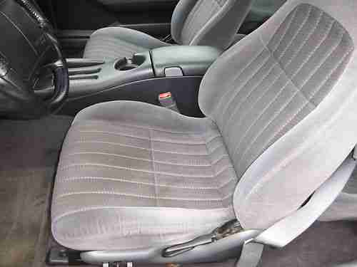 1998 Chevrolet Camaro Y87 Package T-top r 3.8L NO RESERVE, image 4