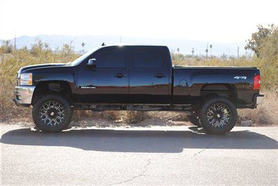 Lifted 2011 chevy 2500hd crew cab duramax diesel ltz...lifted duramax diesel ltz