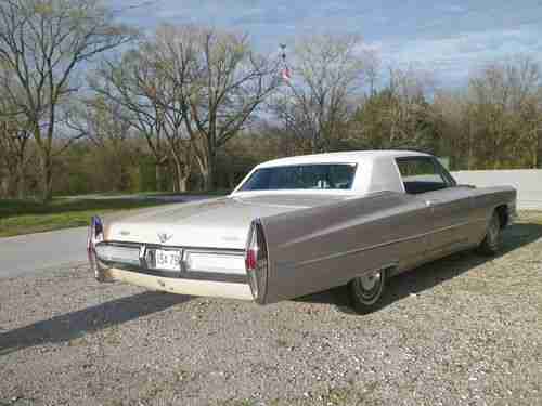 1967 Cadillac Deville, 2 door, Hard Top Beautiful Car, image 5