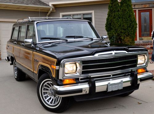 1989 jeep grand wagoneer, beautiful, one-owner, 75k miles