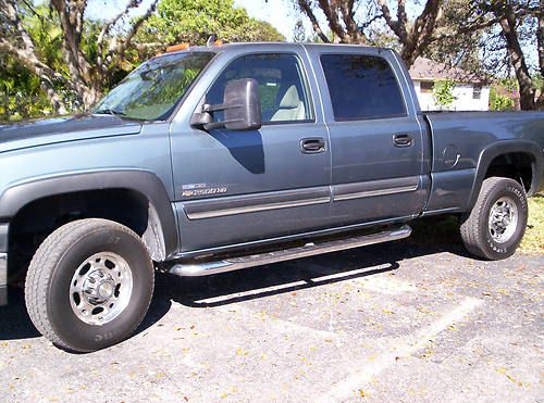 One  owner     chevy duramax diesel allison trans tow pkg   4x4