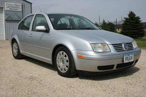 2003 volkswagen jetta   low miles &amp; super clean