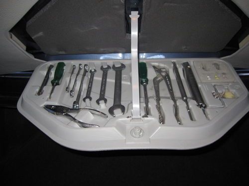 1986 BMW 535i Base Sedan 4-Door 3.5L   MINT!!! COLLECTOR CAR!!, image 16