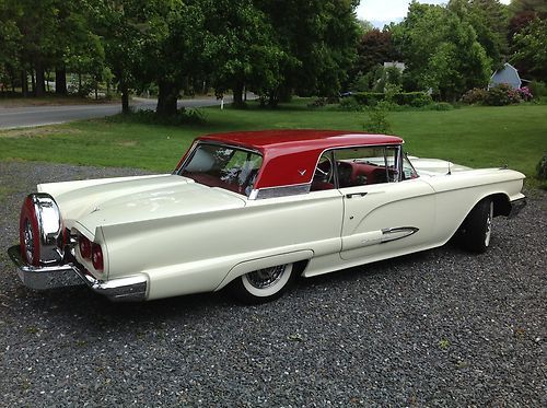 1959 ford thunderbird.....beautiful !!