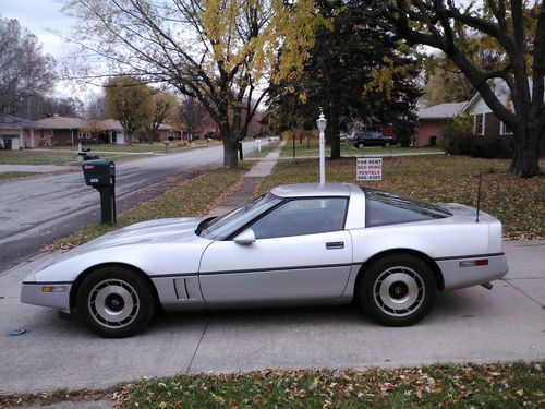 1984 Chevrolet Corvette slver with brand new red interior 2 owner lady driven!!!, US $7,450.00, image 2