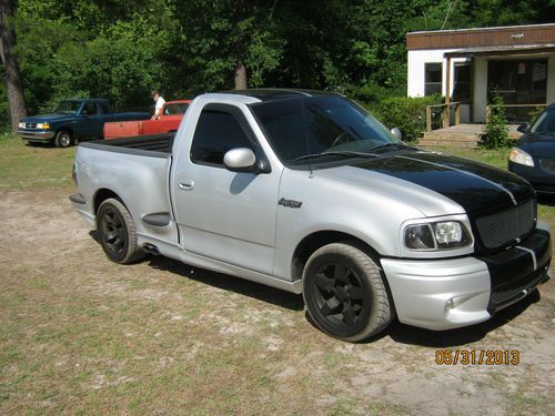 2001 ford f-150 lightning standard cab pickup 2-door 5.4l supercharged