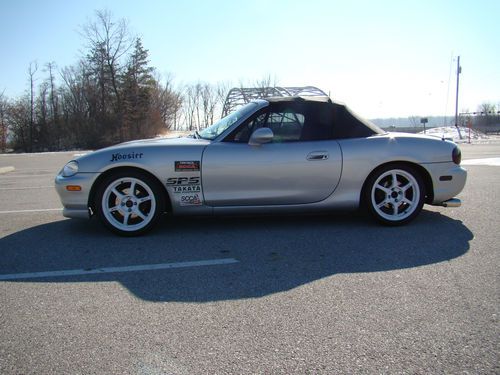 1999 mazda miata base convertible 2-door 1.8l