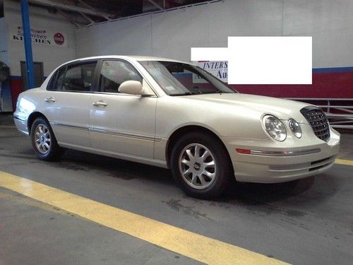 2004 kia amanti base sedan 4-door 3.5l