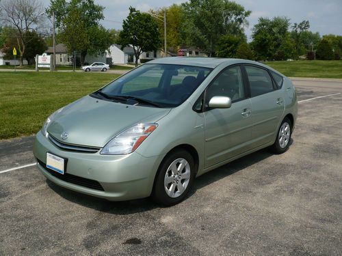 2006 BEAUTIFUL Toyota Prius Hybrid CLEAN CARFAX, image 2