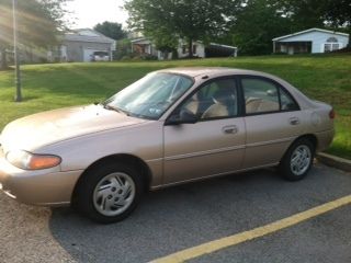 1997 ford escort lx sedan 4-door 2.0l