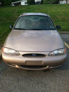 1997 Ford Escort LX Sedan 4-Door 2.0L, image 2