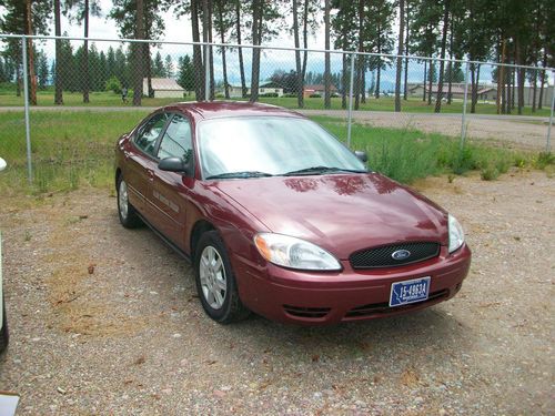 2005 ford taurus se sedan 4-door 3.0l