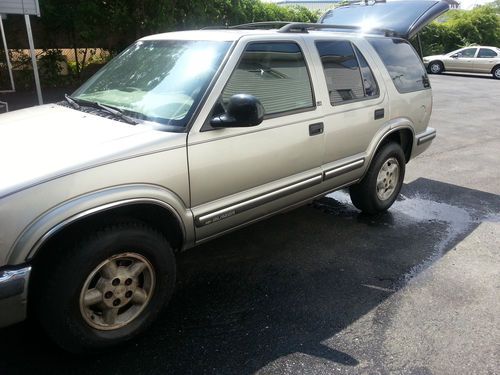 1998 Chevrolet Blazer LS Sport Utility 4-Door 4.3L NO RESERVE!!!!, image 11
