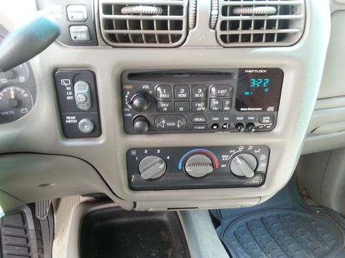 1998 Chevrolet Blazer LS Sport Utility 4-Door 4.3L NO RESERVE!!!!, image 13