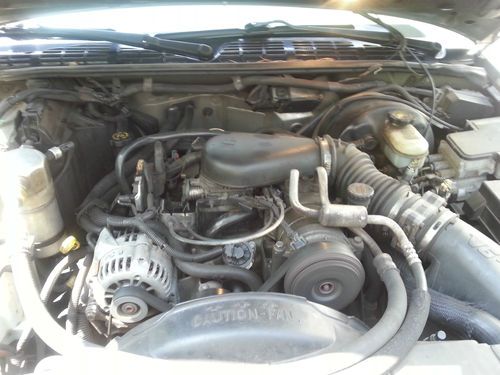 1998 Chevrolet Blazer LS Sport Utility 4-Door 4.3L NO RESERVE!!!!, image 16