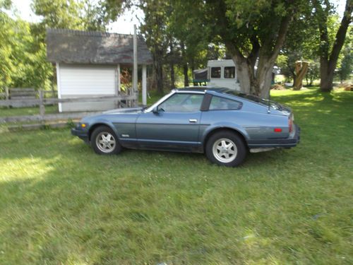 1983 nissa 280zx, blue