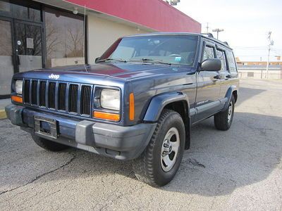 2001 jeep cherokee sport 4x4 4.0l . 4door . looks and runs great !!! 4wd