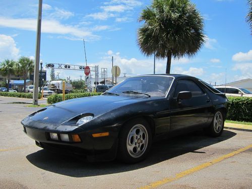 Porsche 928 1980 16 valves no reserve