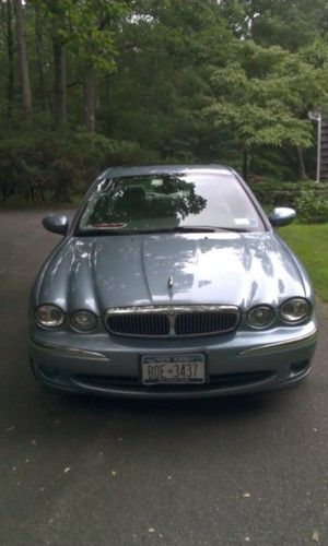 2003 jaguar x-type with zircon blue exterior