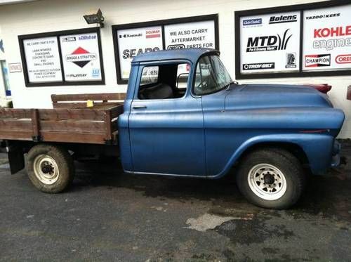 1959 chevy 3/4 ton inline 6 truck comes with a 4 speed project truck runs/drives