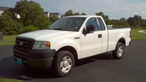 2008 ford f-150 xl standard cab pickup 2-door 4.2l