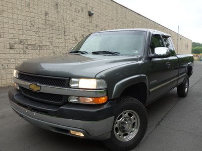 Chevrolet silverado 2500hd 4x4 5-speed manual 65k free autocheck no reserve