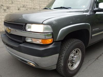 CHEVROLET SILVERADO 2500HD 4X4 5-SPEED MANUAL 65K FREE AUTOCHECK NO RESERVE, image 10