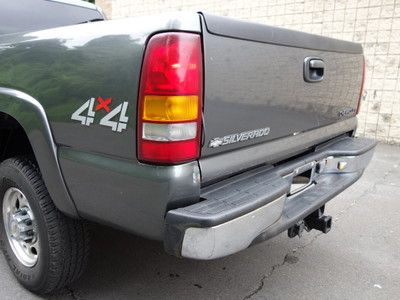 CHEVROLET SILVERADO 2500HD 4X4 5-SPEED MANUAL 65K FREE AUTOCHECK NO RESERVE, image 21