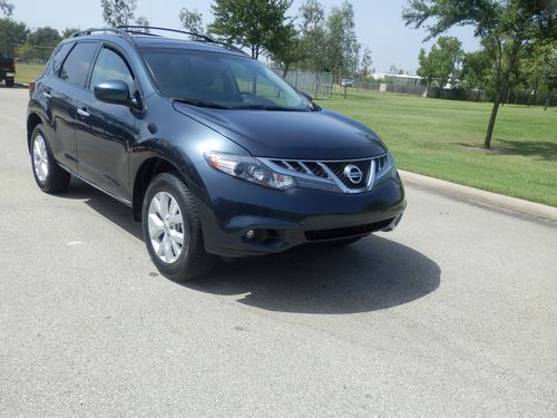 2011 nissan murano sl~~ 15k miles~panoramic~~bose~ backup camera~~ free shipping