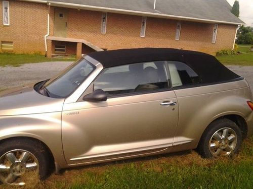 Pt cruiser 05 convertible     needs motor (selling for parts or repair)