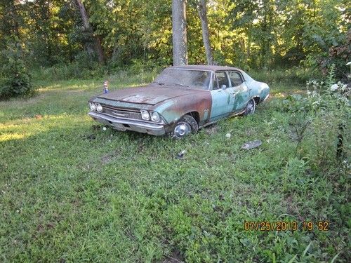 1968 chevrolet chevelle 300 deluxe sedan 4-door 3.8l