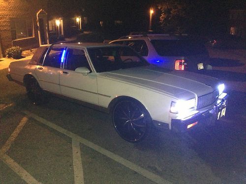 1990 Chevrolet Caprice Classic LS Brougham Sedan 4-Door 5.0L, US $5,000.00, image 8