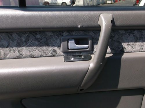 2002 Isuzu Trooper, NO RESERVE, image 8