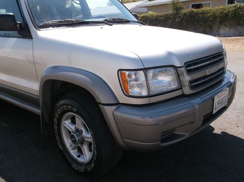 2002 Isuzu Trooper, NO RESERVE, image 11